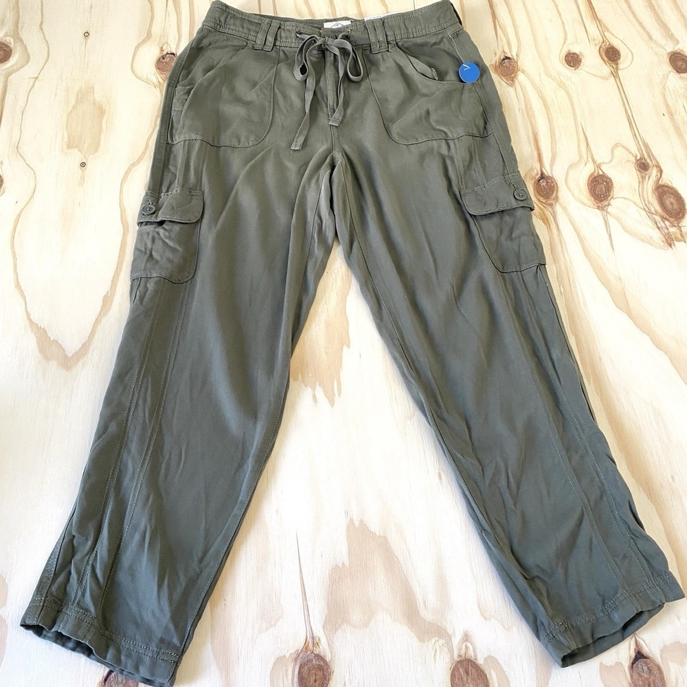 Women's Olive Green Cargo Pants Size 10 Designer Classic Basic